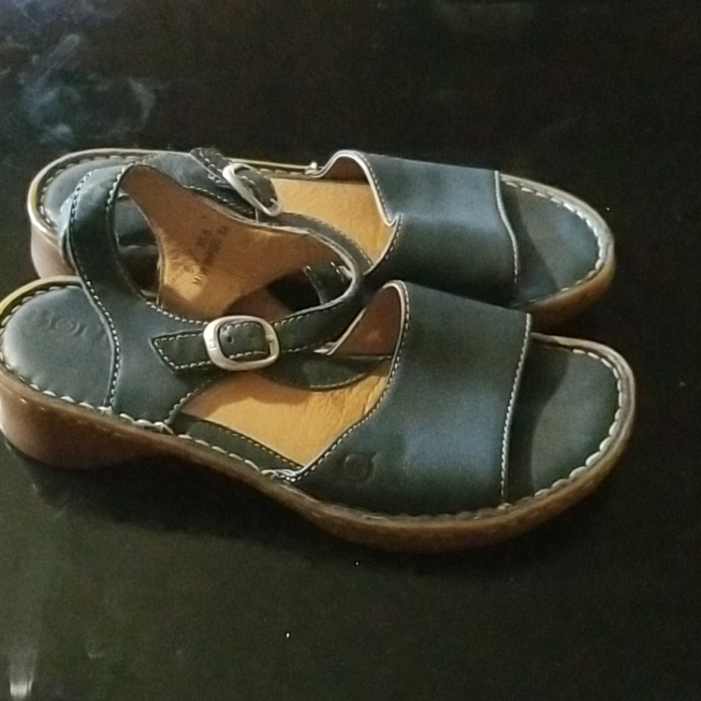 Born sandals - Picture 2 of 3